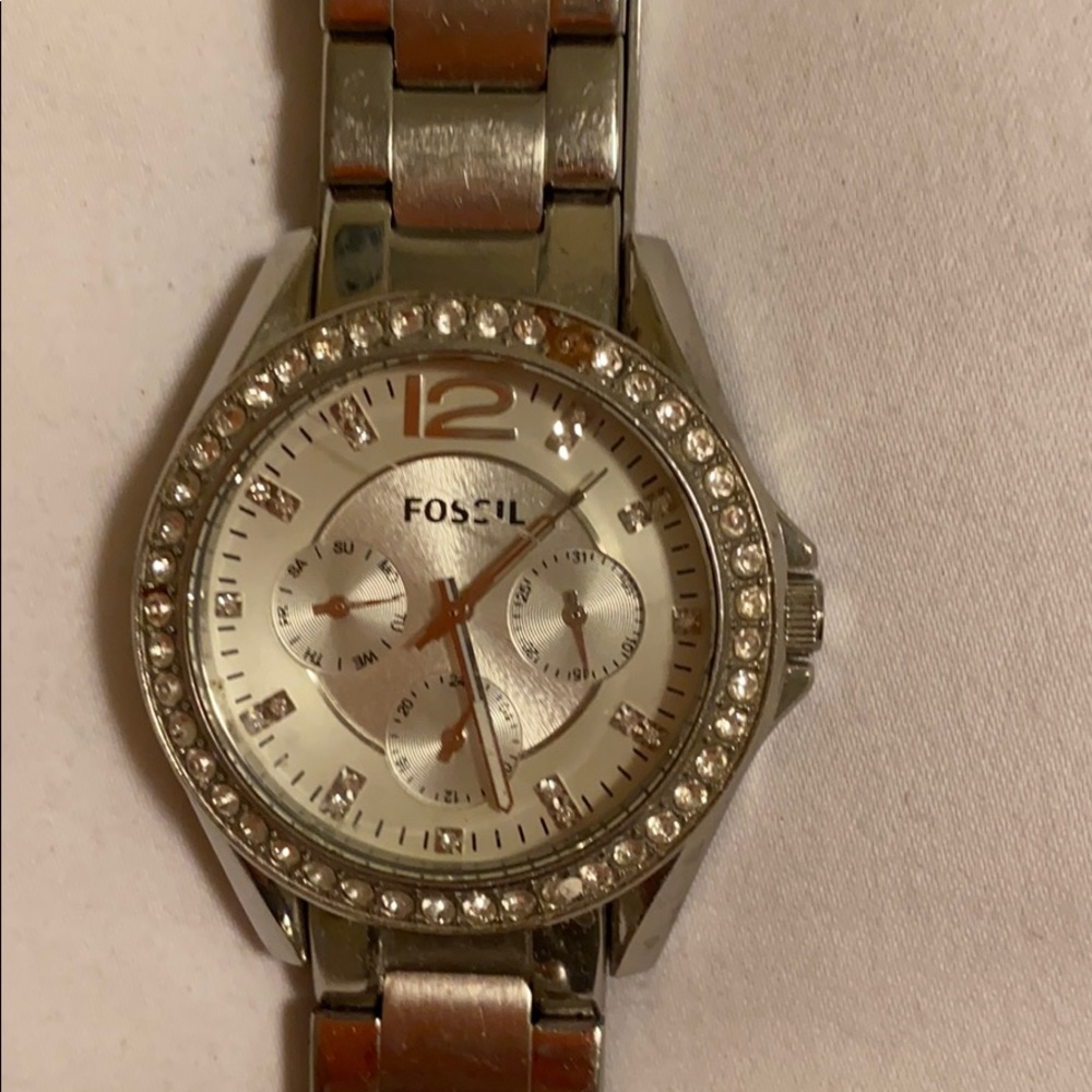 FOSSIL WATCH - Picture 3 of 3